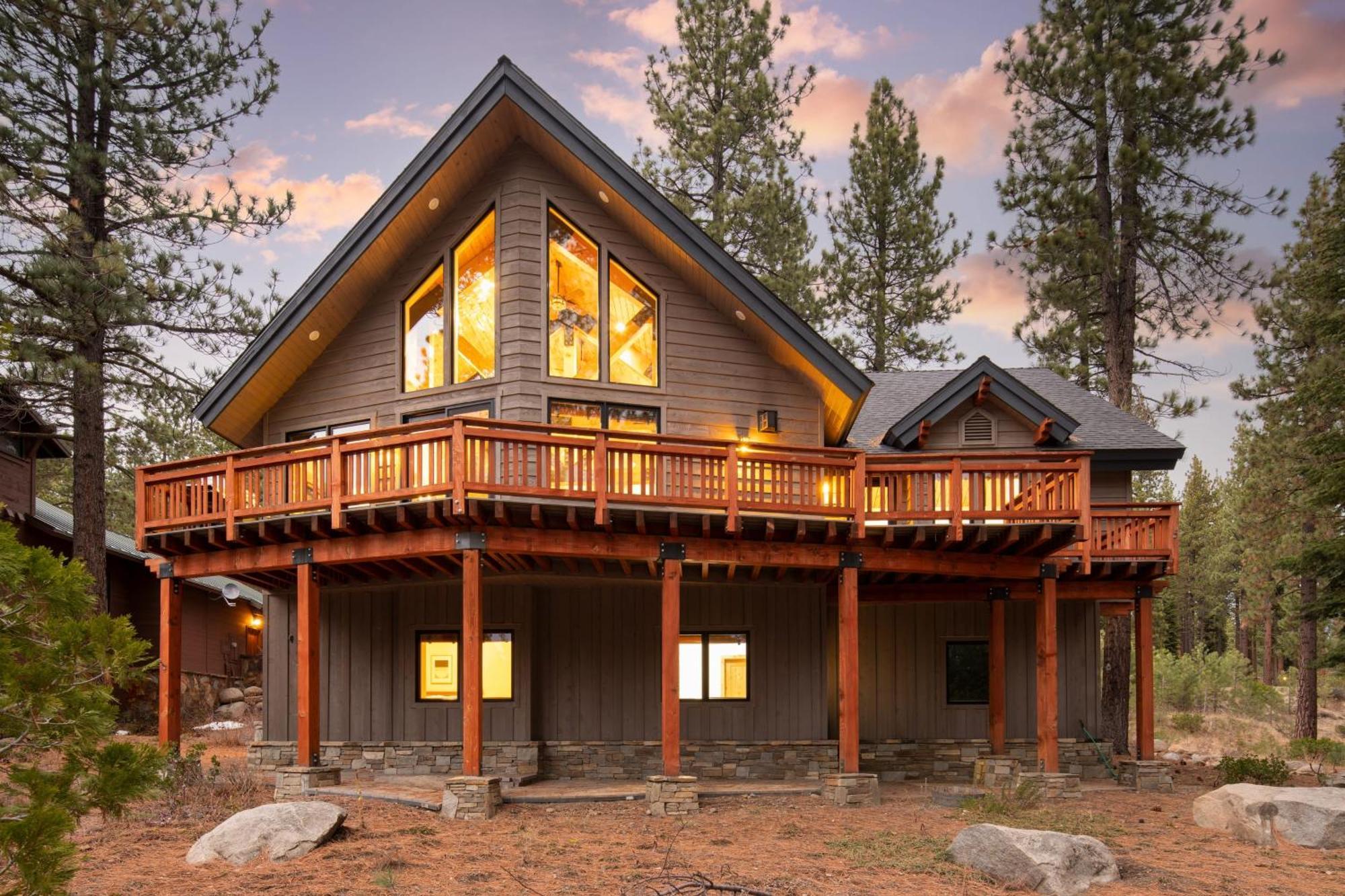 Coyote Moon By Avantstay Cabin Wsauna Mins From Dt Truckee Northstar Dış mekan fotoğraf